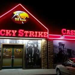 Lucky Strike Casino - Storefront at night.