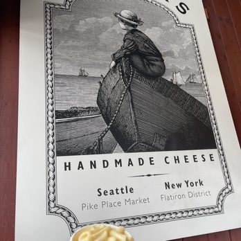Beecher's Handmade Cheese - World's Best Mac and Cheese Small - Cheese Shops Near Me - Seattle, Washington