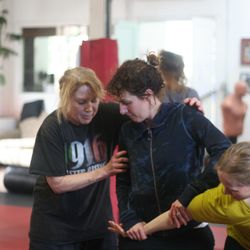 Arnott Kenpo Karate - Women's self-defense