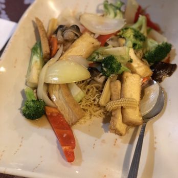 Pho 777 - Tofu with veggies and noodles - Vietnamese Near Me - Chicago, Illinois