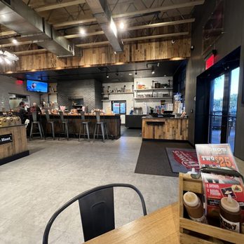 Bono's Pit Bar-B-Q - Inside - Barbeque Near Me - Jacksonville, Florida