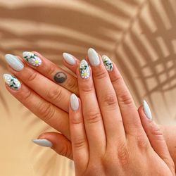 Trendy Nails Salon