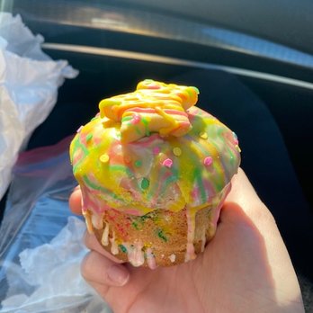 Brownie Points - Vanilla confetti cookie duffin (NYE special) - Bakeries Near Me - Summit, New Jersey