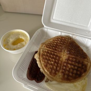 The Serving Spoon - Breakfast & Brunch Near Me - Inglewood, California The Serving Spoon - Breakfast & Brunch Near Me - Inglewood, California