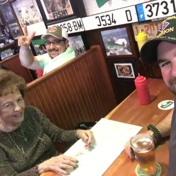 Duffy's Tavern - Bars Near Me - Miami, Florida
