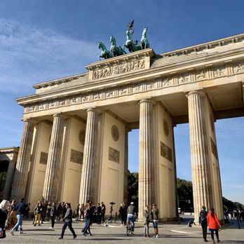 Brandenburger Tor - Landmarks & Historical Buildings Near Me - Berlin, BE