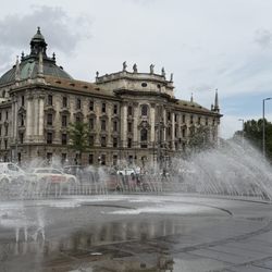 Stachus-Brunnen