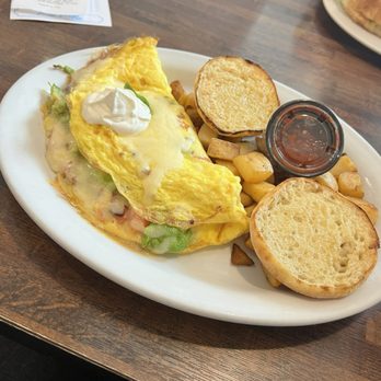Caleb's - Southern California Omelette - Breakfast & Brunch Near Me - Kansas City, Missouri
