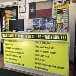Ten Minute Oil Change - Clean waiting area.