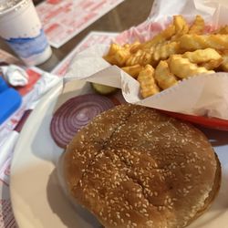 Leonor’s Eatery - Cheeseburger and fries