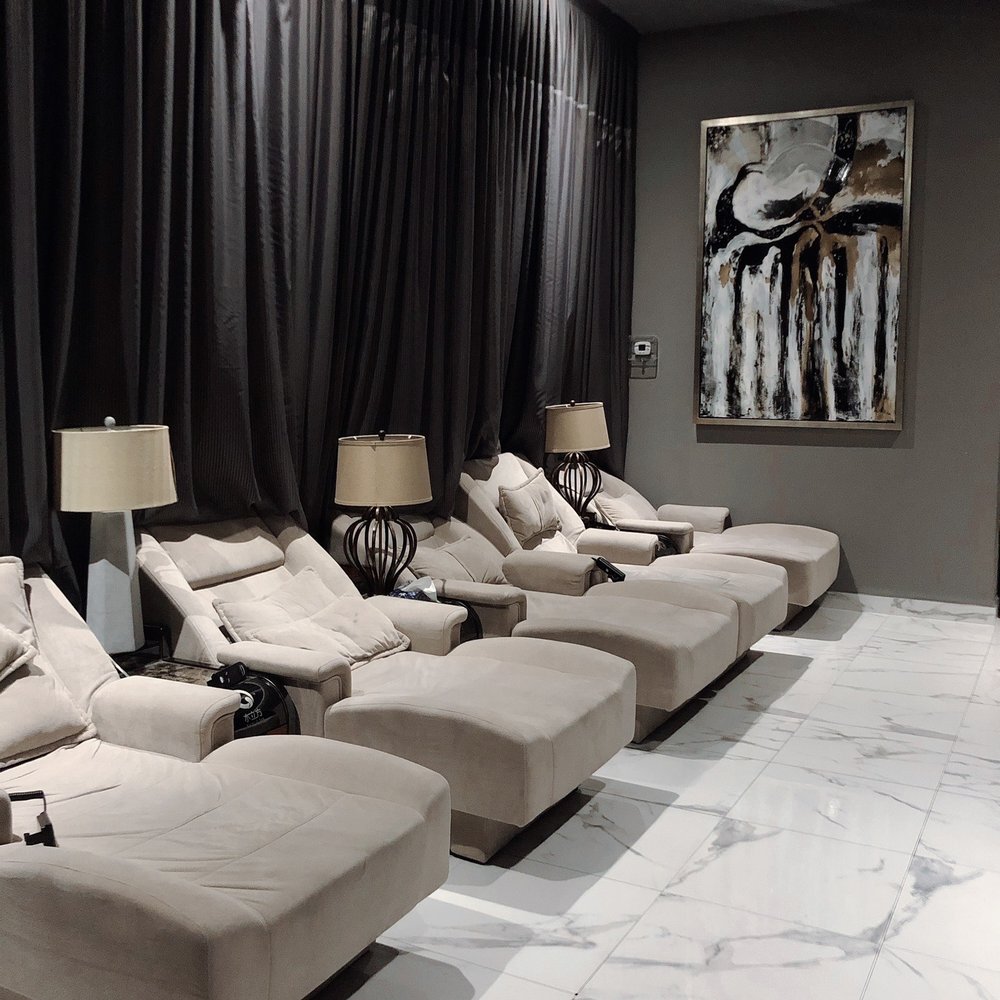 Water Q Spa - foot massage area - Skin Care Near Me - Markham, Ontario Water Q Spa - foot massage area - Skin Care Near Me - Markham, Ontario