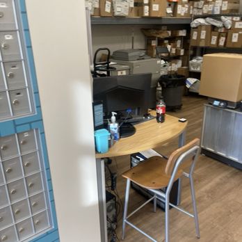 The UPS Store - Shipping Centers Near Me - Los Angeles, California The UPS Store - Shipping Centers Near Me - Los Angeles, California