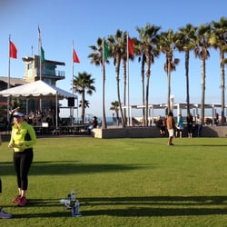Beautiful venue: green grass, great band, ocean in background