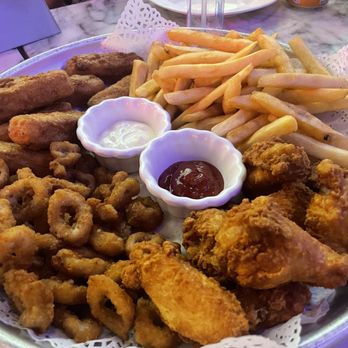 Oceania Seafood and Bar - Fried platter - Seafood Near Me - Queens, New York Oceania Seafood and Bar - Fried platter - Seafood Near Me - Queens, New York