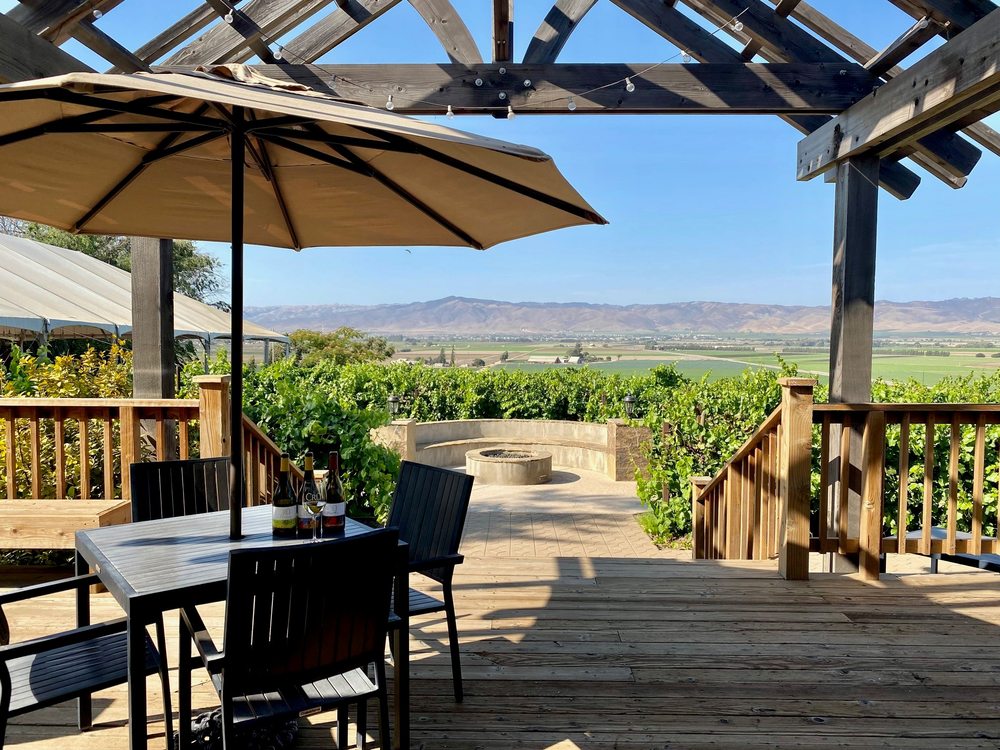 CRŪ WINERY Updated September 2024 31 Photos & 11 Reviews 37500