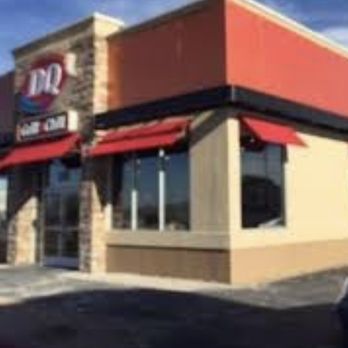 Dairy Queen - the outside of a dairy queen restaurant - Burgers Near Me - Marlin, Texas