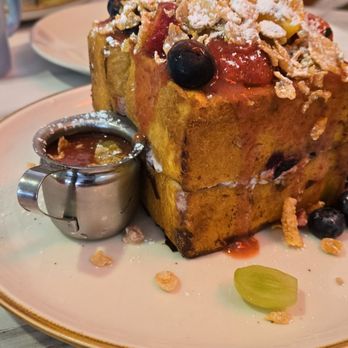 The Hangout - I mean look at that French toast! - Breakfast & Brunch Near Me - Walnut Creek, California The Hangout - I mean look at that French toast! - Breakfast & Brunch Near Me - Walnut Creek, California