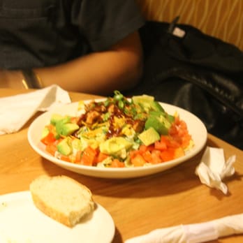 California Pizza Kitchen - Pizza Near Me - Pasadena, California California Pizza Kitchen - Pizza Near Me - Pasadena, California