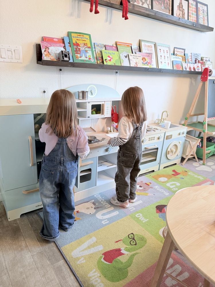 Curious Cubs Daycare - childcare center in Visalia, CA