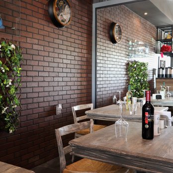 Vinito Panini's Bar - Mexican Near Me - Queretaro, QUE Vinito Panini's Bar - Mexican Near Me - Queretaro, QUE