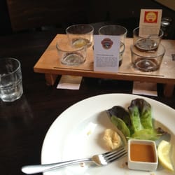 The Backbencher Pub - The tasting tray and calamari.