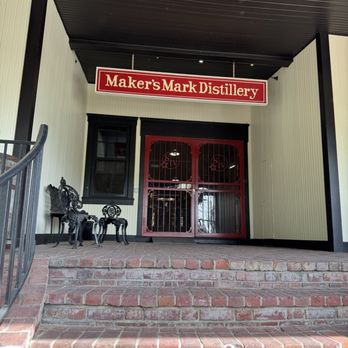 Kentucky Guides - Entrance to Maker's Mark - Historical Tours Near Me