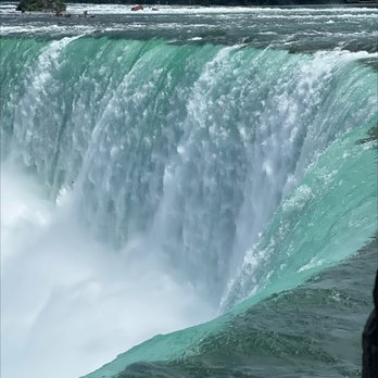 Niagara Falls - Horseshoe Falls - Landmarks & Historical Buildings Near Me - Niagara Falls, Ontario Niagara Falls - Horseshoe Falls - Landmarks & Historical Buildings Near Me - Niagara Falls, Ontario