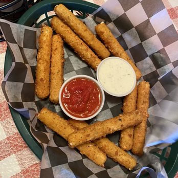 Red's Bar & Grill - Mozzarella Sticks - Barbeque Near Me - Fernley, Nevada
