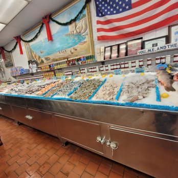 Cosenza's Fish Market - Seafood Markets Near Me - Bronx, New York Cosenza's Fish Market - Seafood Markets Near Me - Bronx, New York