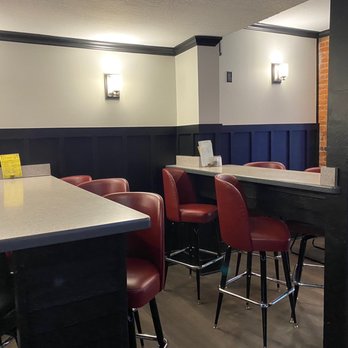 Gabby’s Italian Restaurant - Dining area - Pizza Near Me - Delaware, Ohio Gabby’s Italian Restaurant - Dining area - Pizza Near Me - Delaware, Ohio