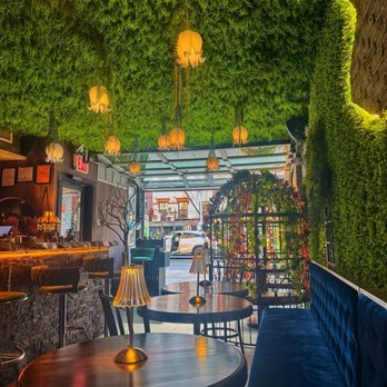 Wonderland - Asian Fusion Near Me - New York, New York