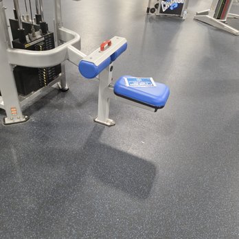 Crunch Fitness - Trainers Near Me - Normal, Illinois Crunch Fitness - Trainers Near Me - Normal, Illinois