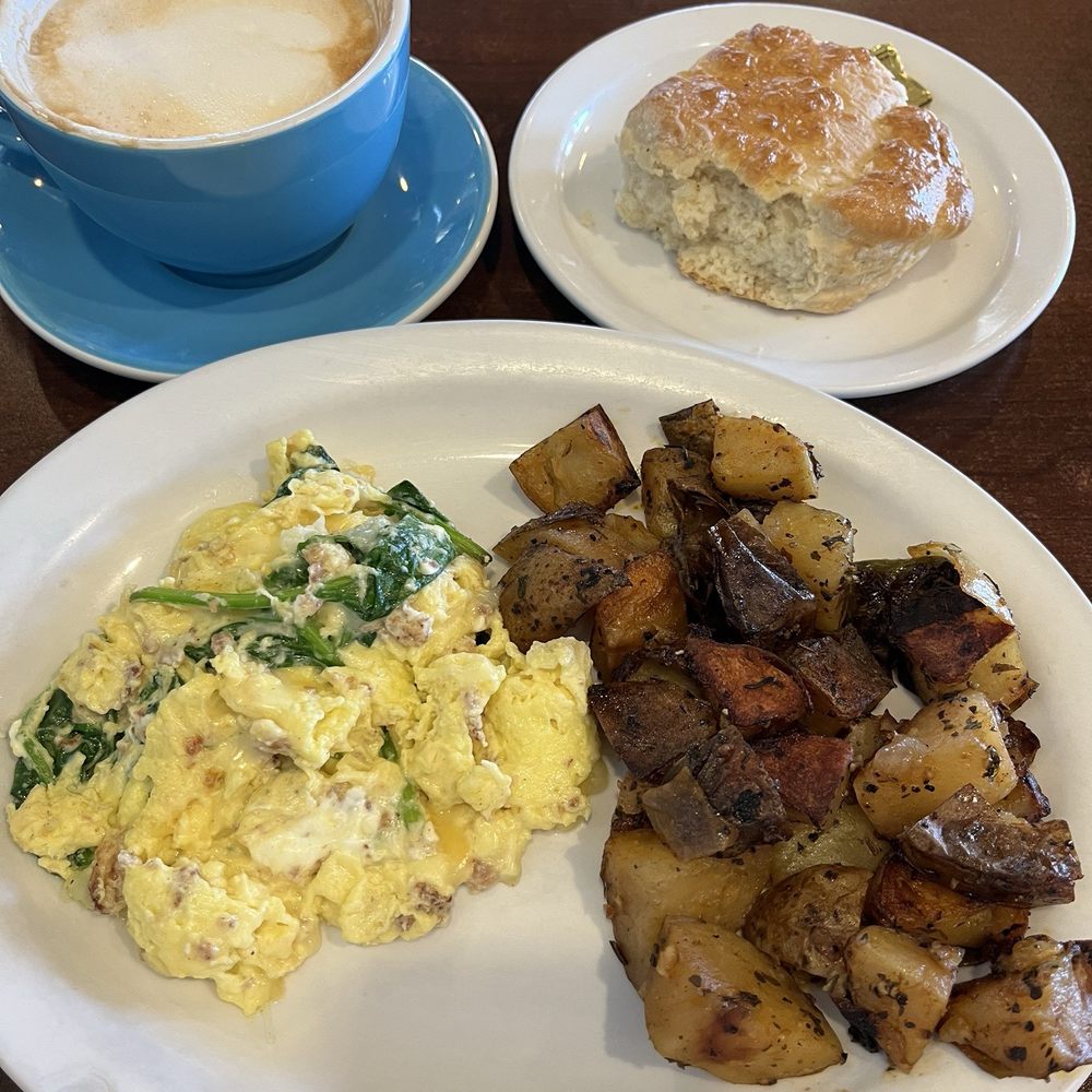 The latte and Popeye scramble are so good The latte and Popeye scramble are so good