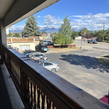 1. Salida Inn & Monarch Suites
