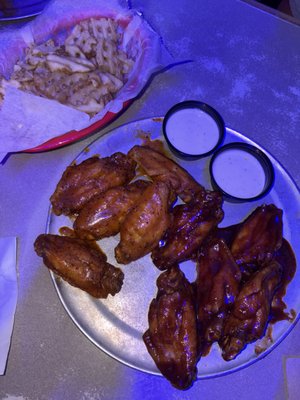 Pluckers Wing Bar by null