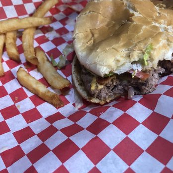 Skillet's Restaurant - Hamburger - extra well done - Burgers Near Me - Del Rio, Texas