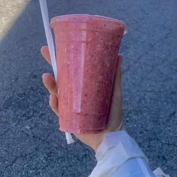 Fresco Community Market - Fresco sensation smoothie - Grocery Near Me - Los Angeles, California Fresco Community Market - Fresco sensation smoothie - Grocery Near Me - Los Angeles, California