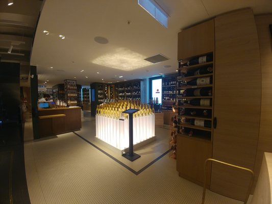 Printemps Haussmann by null