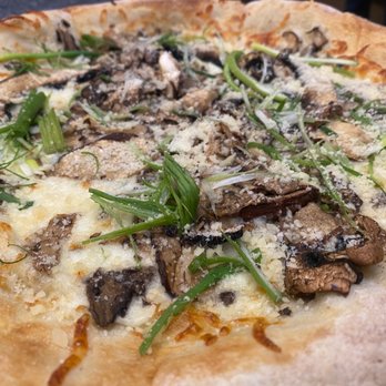 California Pizza Kitchen - Pizza Near Me - Glendale, California