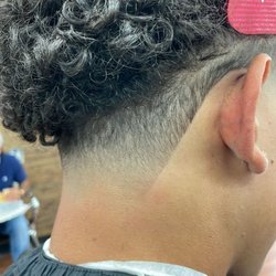 Supreme Blendz Barbershop