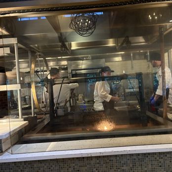 Wind & Waves Grill - Chef's Kitchen - Cocktail Bars Near Me - Vero Beach, Florida