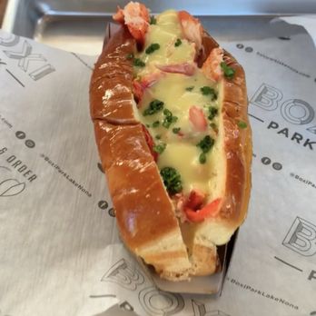 Boxi Park - Lobster Roll - Bars Near Me - Orlando, Florida
