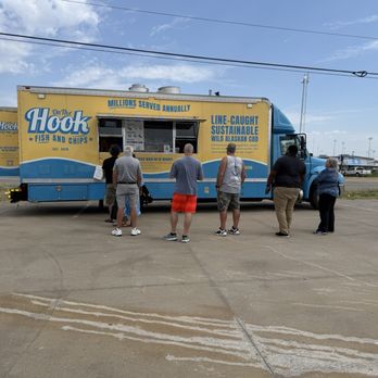 On The Hook - Food Trucks Near Me - Plano, Texas