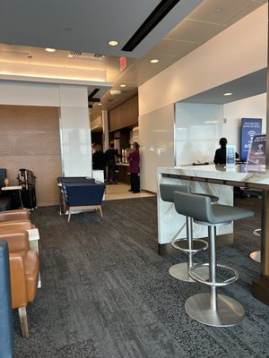 Delta Sky Club by null