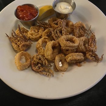 Buckley's On Queen Anne - The Calimari is great!!!! Happy menu is the way to go! It is all good! - American Near Me - Seattle, Washington