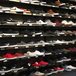 Zumiez
