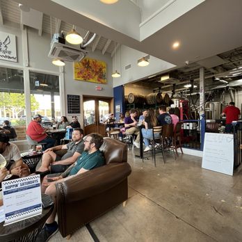 Discourse Brewing - Inside - Breweries Near Me - Overland Park, Kansas