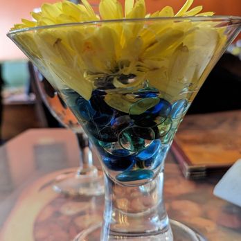 Bangkok Village - Table centerpiece - Thai Near Me - Naperville, Illinois