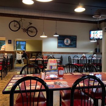 Foster's Grille - Burgers Near Me - Vienna, Virginia Foster's Grille - Burgers Near Me - Vienna, Virginia