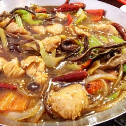 Yang Tse River Chinese Restaurant - Chicken with tree mushrooms